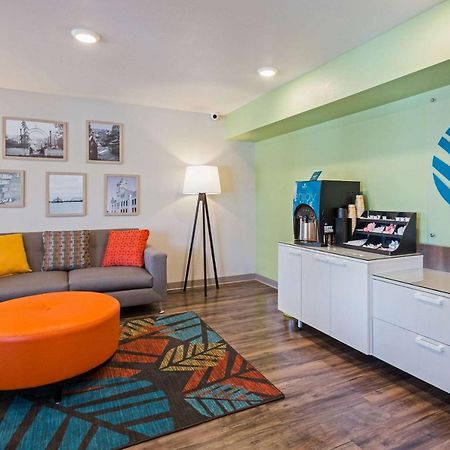 Woodspring Suites Davenport Quad Cities מראה חיצוני תמונה